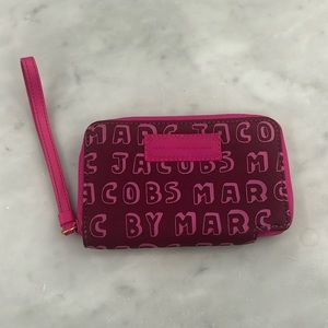 MARC BY MARC JACOBS wristlet